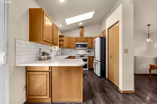 11917 NE 35th Cir, Vancouver, WA 98682 - Photo 9