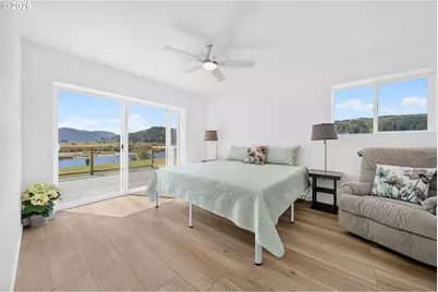 95452 N Bank Rogue River Rd, Gold Beach, OR 97444 - Photo 15