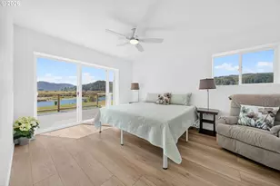 95452 N Bank Rogue River Rd, Gold Beach, OR 97444 - Photo 15