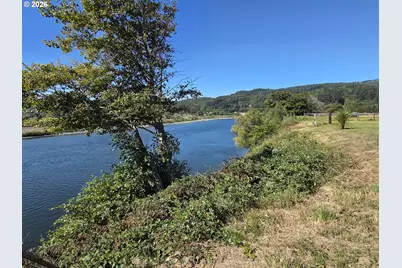 95452 N Bank Rogue River Rd, Gold Beach, OR 97444 - Photo 35