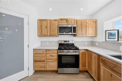 95452 N Bank Rogue River Rd, Gold Beach, OR 97444 - Photo 13