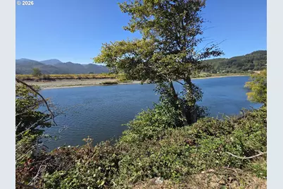 95452 N Bank Rogue River Rd, Gold Beach, OR 97444 - Photo 5