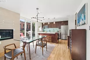 1009 NW Hoyt St, Portland, OR 97209 - Photo 7