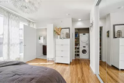 1009 NW Hoyt St #210, Portland, OR 97209 - Photo 19