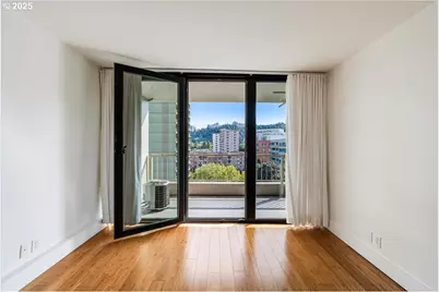 255 SW Harrison St #11A, Portland, OR 97201 - Photo 5