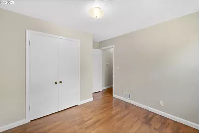 1053 SE Barnes Rd, Gresham, OR 97080 - Photo 11