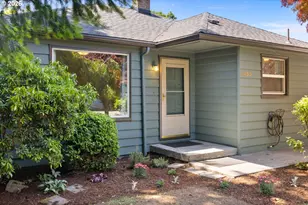 1053 SE Barnes Rd, Gresham, OR 97080 - Photo 21