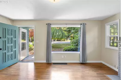 1053 SE Barnes Rd, Gresham, OR 97080 - Photo 3
