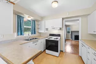 1053 SE Barnes Rd, Gresham, OR 97080 - Photo 5