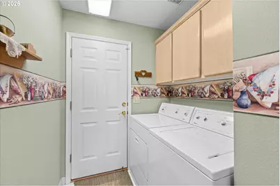 19341 Inishbride Ct, Oregon City, OR 97045 - Photo 33