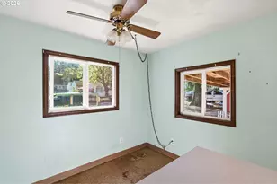 1061 5th St, Washougal, WA 98671 - Photo 9