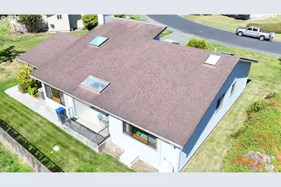 821 Brookhaven Dr, Brookings, OR 97415 - Photo 3