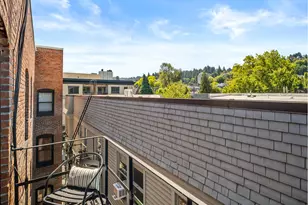 2109 NW Irving St, Portland, OR 97210 - Photo 15