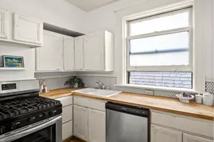 2109 NW Irving St, Portland, OR 97210 - Photo 25