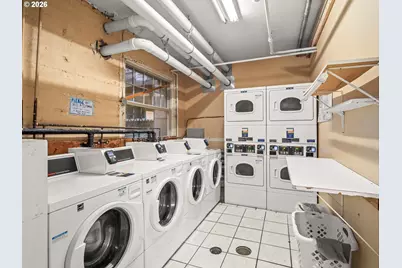 2109 NW Irving St #411, Portland, OR 97210 - Photo 33