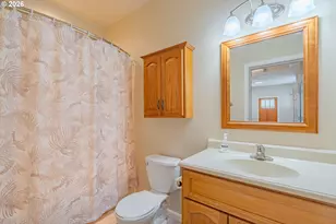 1710 SE 4th Ave, Battle Ground, WA 98604 - Photo 23