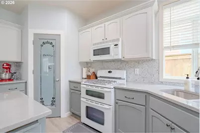 1710 SE 4th Ave, Battle Ground, WA 98604 - Photo 13