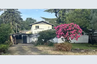 395 N 11th St, Saint Helens, OR 97051 - Photo 1