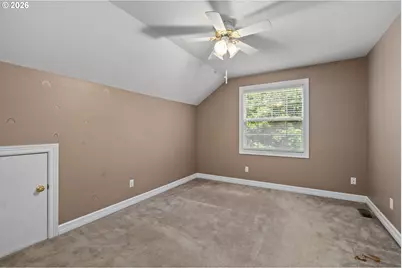 13217 SE Blackberry Cir, Portland, OR 97236 - Photo 31