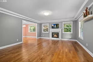 13217 SE Blackberry Cir, Portland, OR 97236 - Photo 9