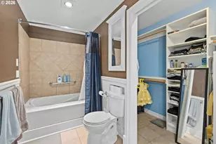 13217 SE Blackberry Cir, Portland, OR 97236 - Photo 29