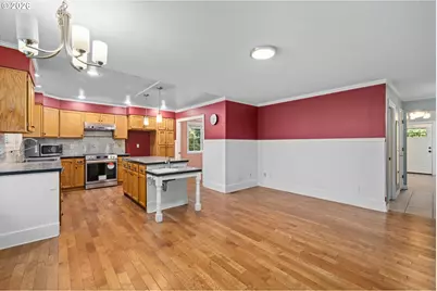 13217 SE Blackberry Cir, Portland, OR 97236 - Photo 23