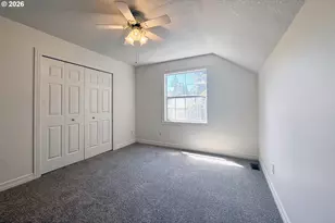 13217 SE Blackberry Cir, Portland, OR 97236 - Photo 33