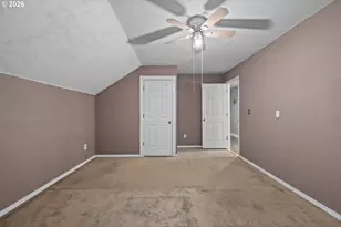 13217 SE Blackberry Cir, Portland, OR 97236 - Photo 35