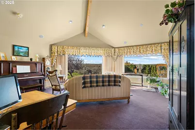 300 Golf Course Rd, Echo, OR 97826 - Photo 7