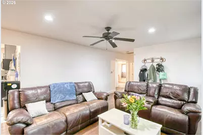 1390 W Orchard Ave, Hermiston, OR 97838 - Photo 5