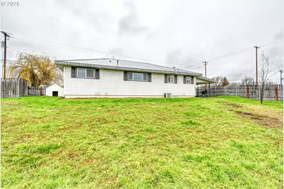 1390 W Orchard Ave, Hermiston, OR 97838 - Photo 29
