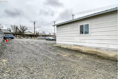 1390 W Orchard Ave, Hermiston, OR 97838 - Photo 39