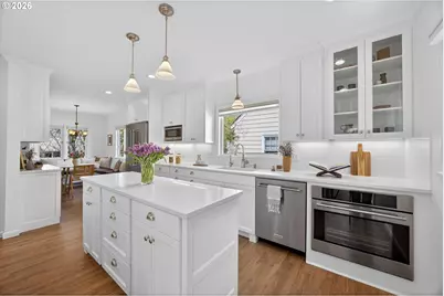 6834 SE Reed College Pl, Portland, OR 97202 - Photo 13