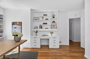 6834 SE Reed College Pl, Portland, OR 97202 - Photo 17