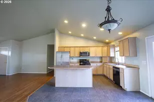 114 18th St, La Grande, OR 97850 - Photo 7