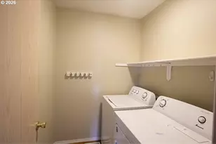 114 18th St, La Grande, OR 97850 - Photo 9