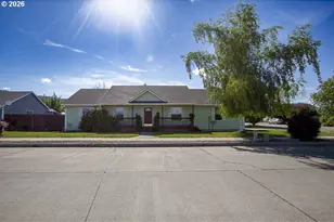 114 18th St, La Grande, OR 97850 - Photo 25
