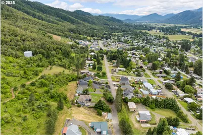 1140 Arburnia St, Myrtle Creek, OR 97457 - Photo 13
