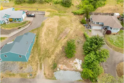 1140 Arburnia St, Myrtle Creek, OR 97457 - Photo 9