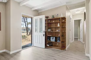 539 SW Park St, Newport, OR 97365 - Photo 39