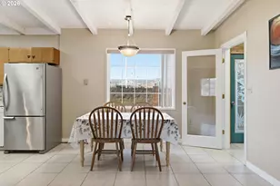 539 SW Park St, Newport, OR 97365 - Photo 35