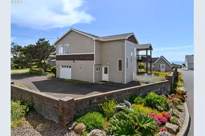 539 SW Park St, Newport, OR 97365 - Photo 3