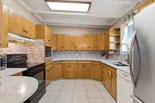 539 SW Park St, Newport, OR 97365 - Photo 31