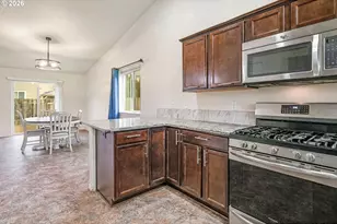 3201 Oxford St, Woodburn, OR 97071 - Photo 17