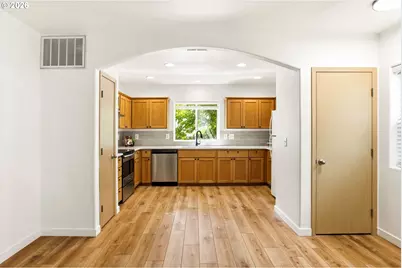 3119 SE 89th Ave, Portland, OR 97266 - Photo 5
