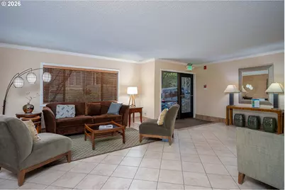 2021 SW Main St #32, Portland, OR 97205 - Photo 45