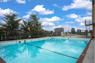 2021 SW Main St #32, Portland, OR 97205 - Photo 39