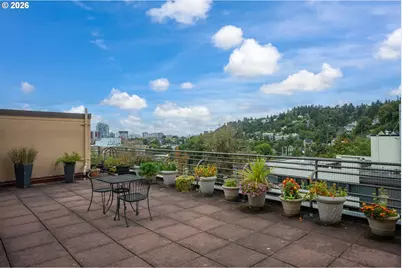 2021 SW Main St #32, Portland, OR 97205 - Photo 37