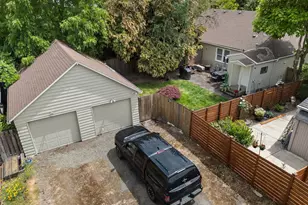 12425 SW 7th St, Beaverton, OR 97005 - Photo 27