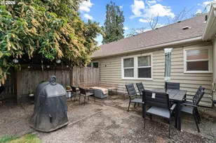 12425 SW 7th St, Beaverton, OR 97005 - Photo 25